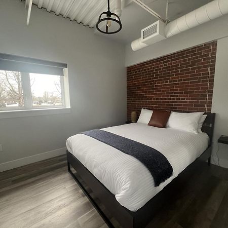 Station 1 By Terra Hospitality Aparthotel Moncton Buitenkant foto