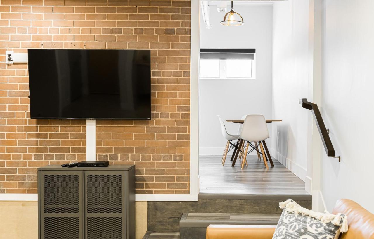 Station 1 By Terra Hospitality Aparthotel Moncton Buitenkant foto