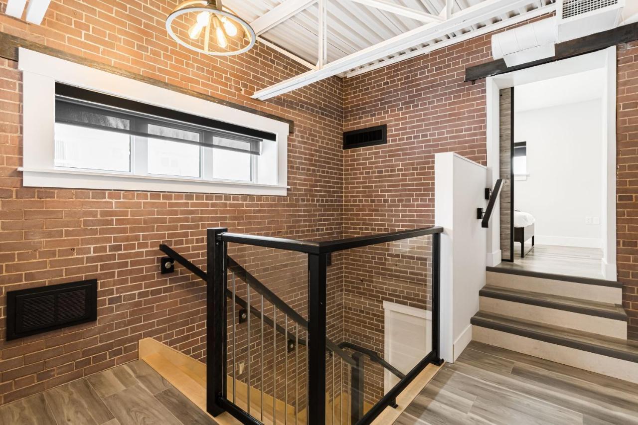 Station 1 By Terra Hospitality Aparthotel Moncton Buitenkant foto