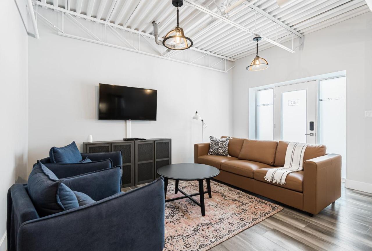 Station 1 By Terra Hospitality Aparthotel Moncton Buitenkant foto