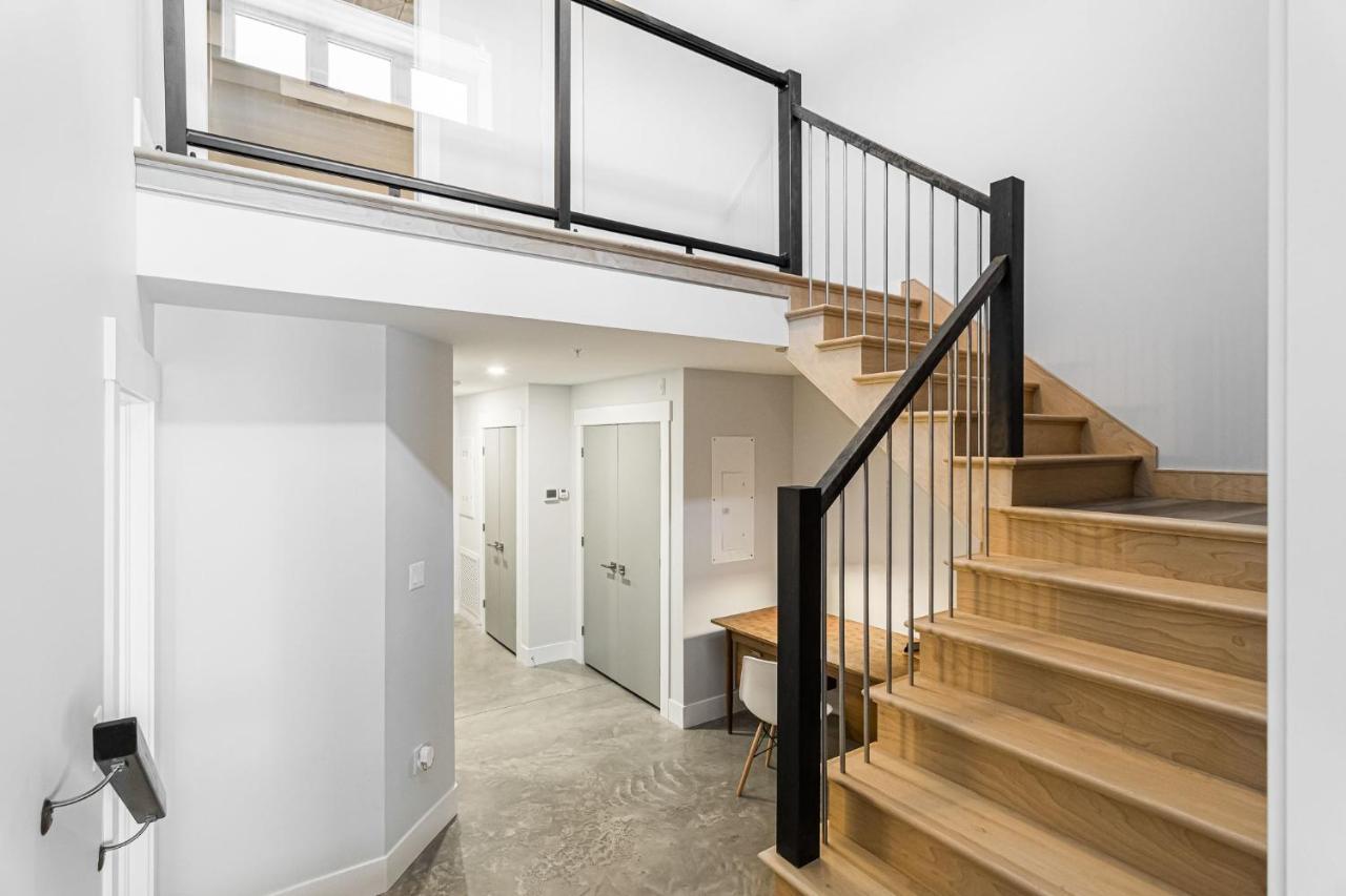 Station 1 By Terra Hospitality Aparthotel Moncton Buitenkant foto