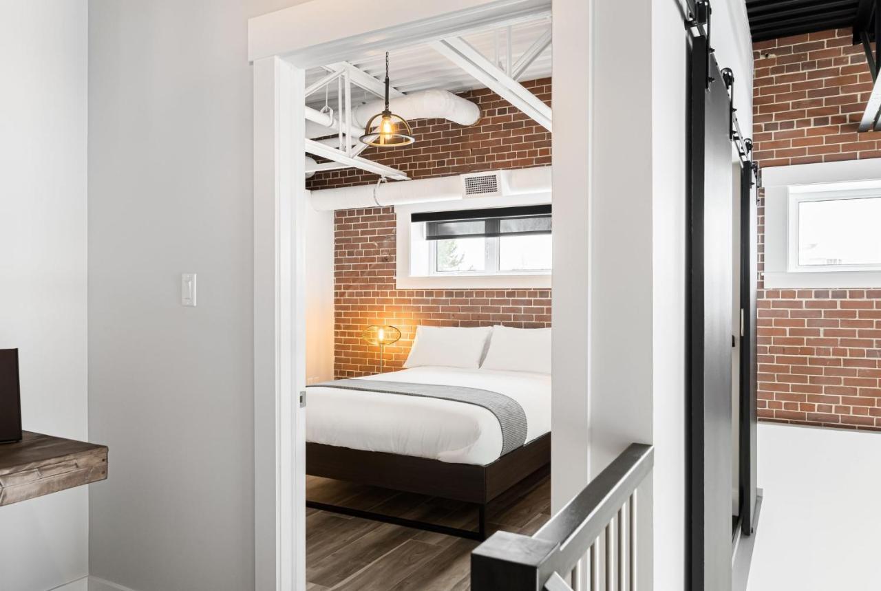 Station 1 By Terra Hospitality Aparthotel Moncton Buitenkant foto