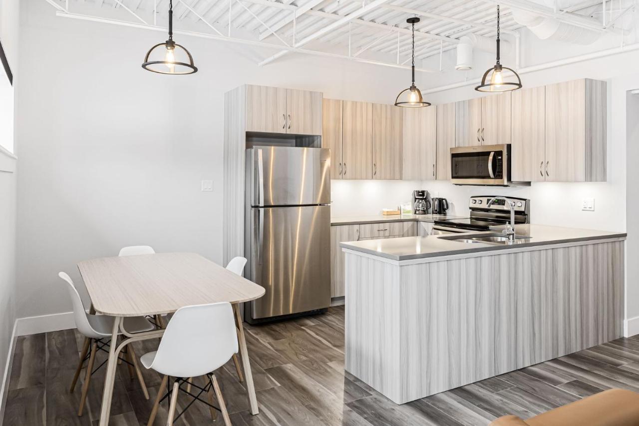 Station 1 By Terra Hospitality Aparthotel Moncton Buitenkant foto
