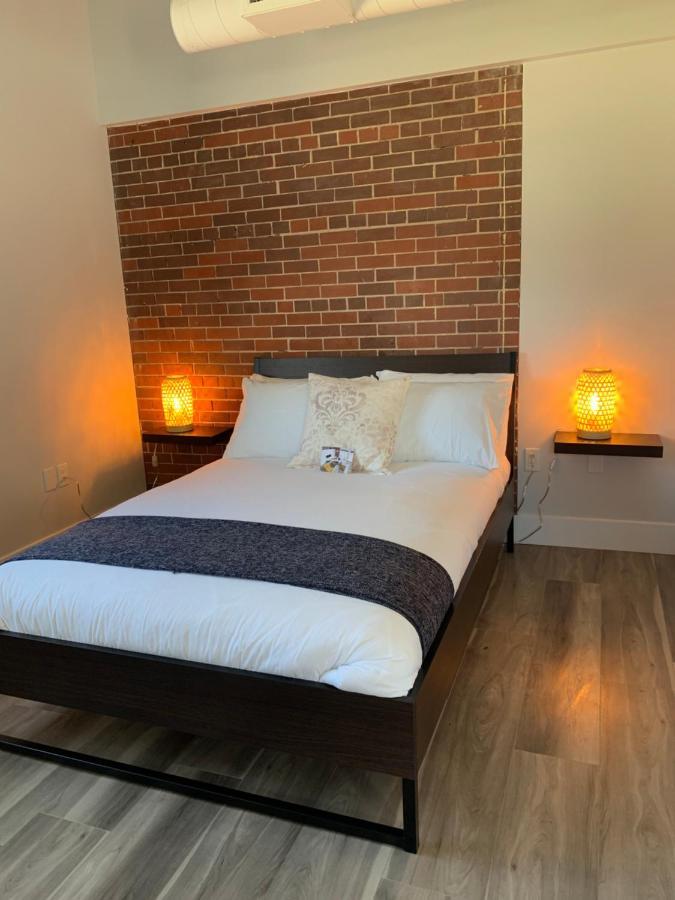 Station 1 By Terra Hospitality Aparthotel Moncton Buitenkant foto