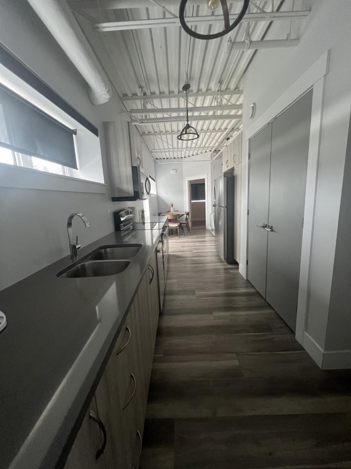 Station 1 By Terra Hospitality Aparthotel Moncton Buitenkant foto